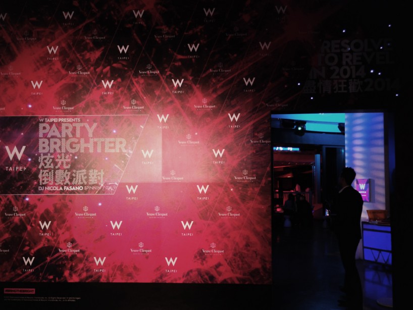 2013-2014 W TAIPEI - PARTY BRIGHTER - NYE