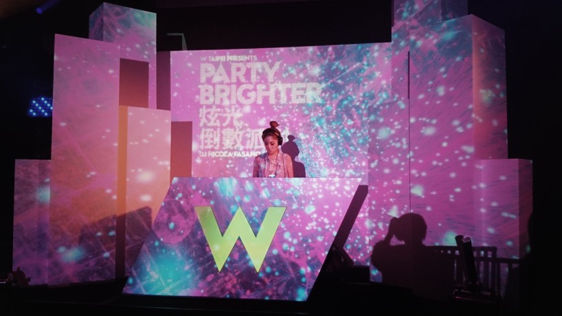 2013-2014 W TAIPEI - PARTY BRIGHTER - NYE
